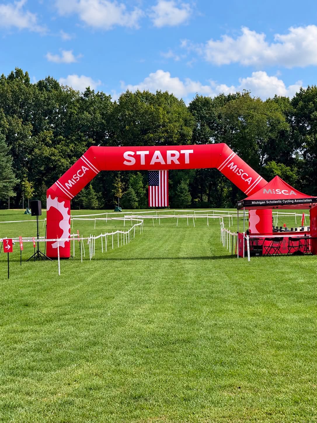 The MiSCA start arch at Addison Oaks on race day